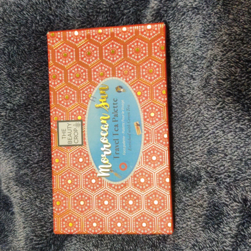 The Beauty Crop  Travel Tea face pallet